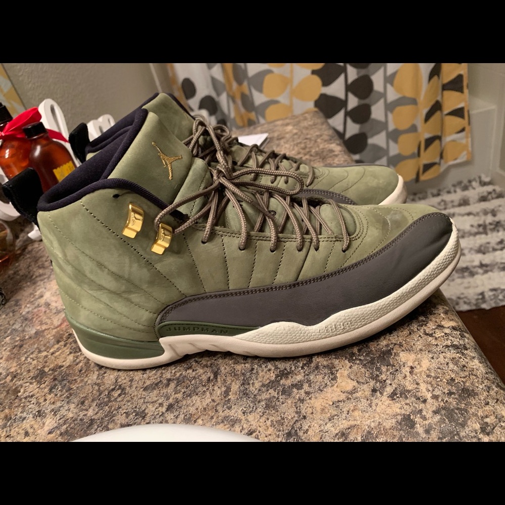 Jordan 12’s